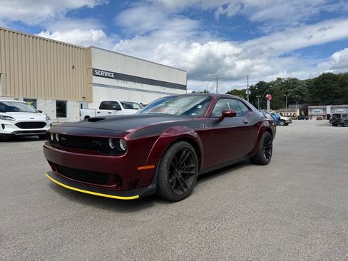 Used 2023 Dodge Challenger R/T Scat Pack RWD image 2