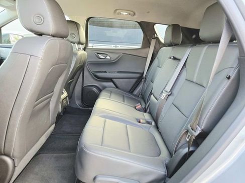 Used 2025 Chevrolet Blazer LT w/ Midnight/Sport Edition image 9