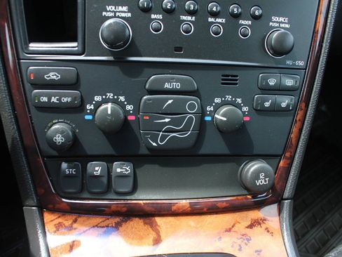 Used 2006 Volvo S60 2.5T FWD image 18