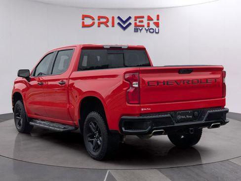 Used 2021 Chevrolet Silverado 1500 LT Trail Boss w/ Convenience Package II AWD/4WD image 3