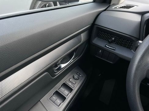 Certified 2025 Honda CR-V EX image 22