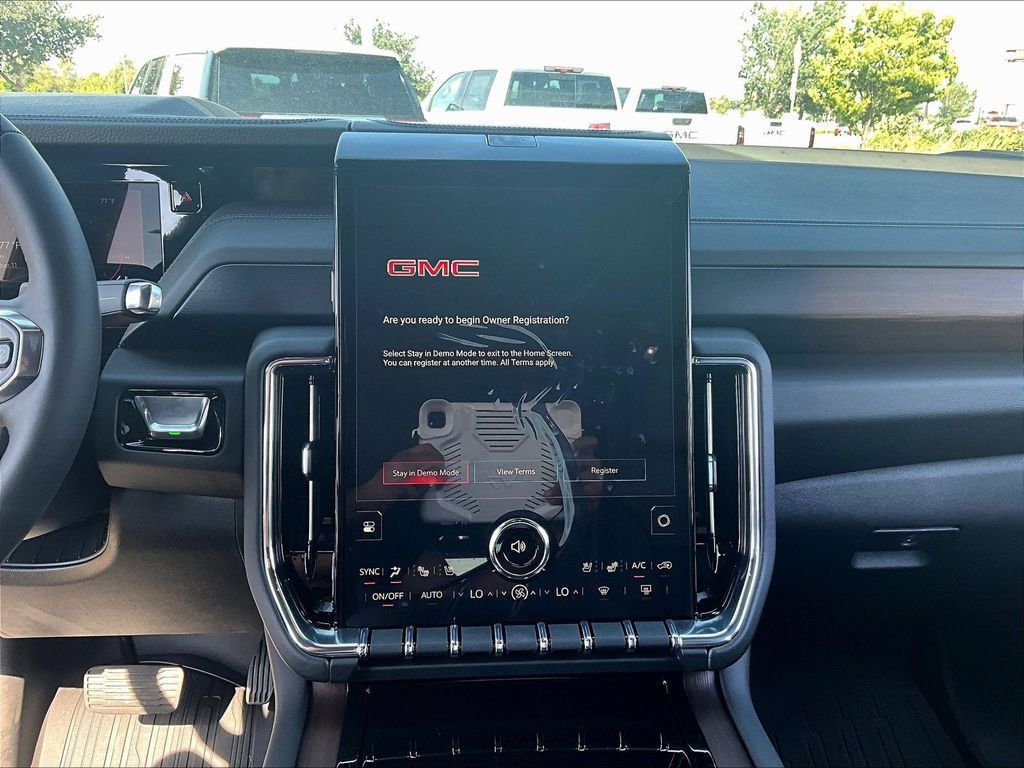 New 2026 GMC Yukon XL Denali w/ Denali Reserve Package AWD/4WD image 24