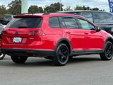 Used 2017 Volkswagen Golf Alltrack S image 4