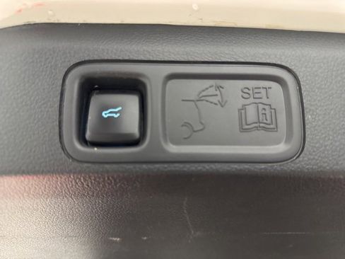 Used 2024 Ford Expedition Max Platinum image 25