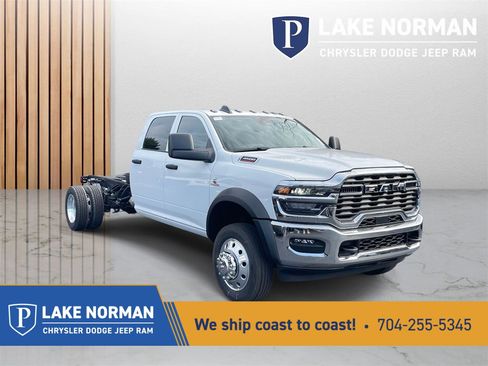 New 2026 RAM 5500 Tradesman w/ Chrome Appearance Group image 1