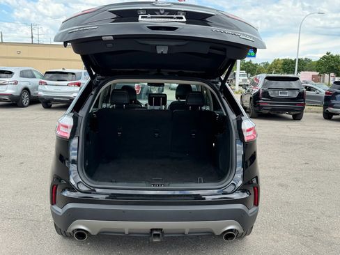 Used 2019 Ford Edge Titanium w/ Cold Weather Package AWD/4WD image 30