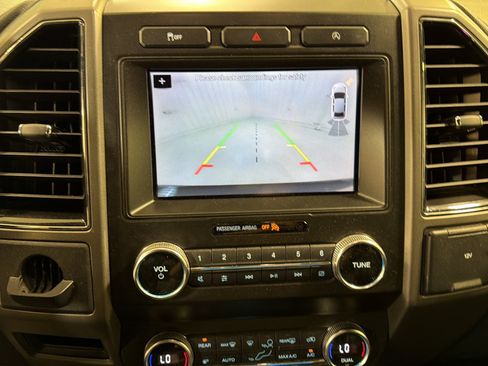 Used 2019 Ford Expedition Max XLT w/ Equipment Group 202A RWD image 16