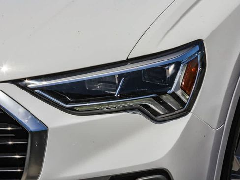 Used 2023 Audi Q3 2.0T Premium Plus AWD/4WD image 7