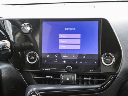 Used 2025 Lexus NX 250 FWD image 13