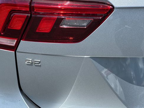 Used 2023 Volkswagen Tiguan SE image 29