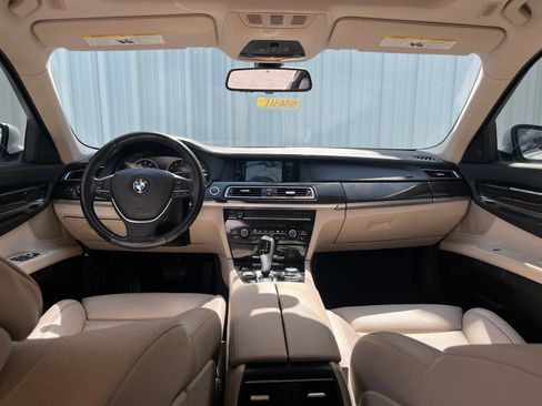 Used 2012 BMW 740i RWD image 18