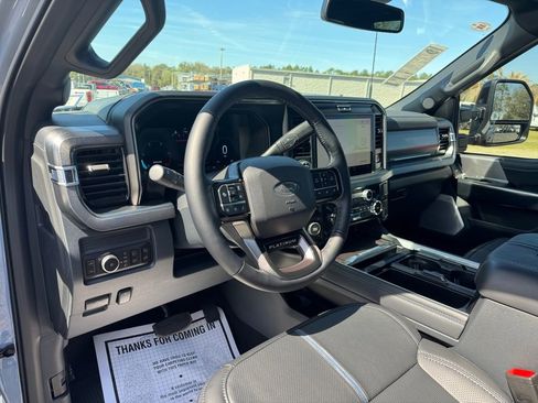 New 2026 Ford F250 Platinum image 32