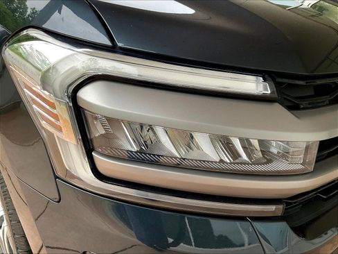 Used 2022 Ford Expedition XLT AWD/4WD image 30