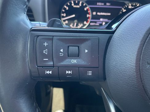 Certified 2023 Nissan Rogue SV FWD image 14