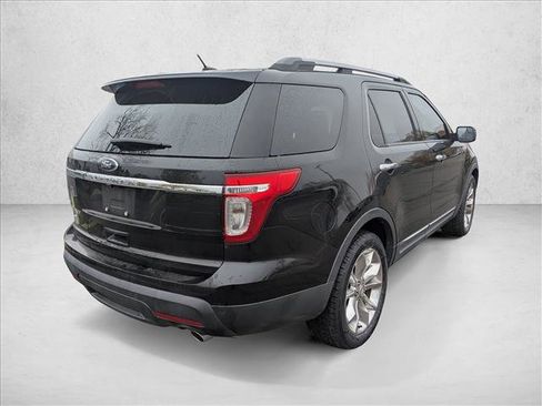Used 2012 Ford Explorer XLT image 5