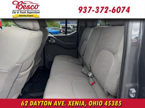 Used 2015 Nissan Frontier SV w/ SV Value Truck Package AWD/4WD image 10