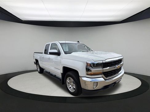 Used 2017 Chevrolet Silverado 1500 LT w/ All Star Edition AWD/4WD image 7