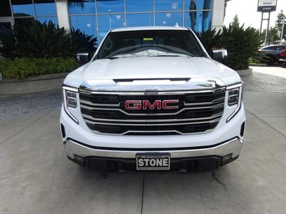 New 2026 GMC Sierra 1500 SLT w/ SLT Premium Package