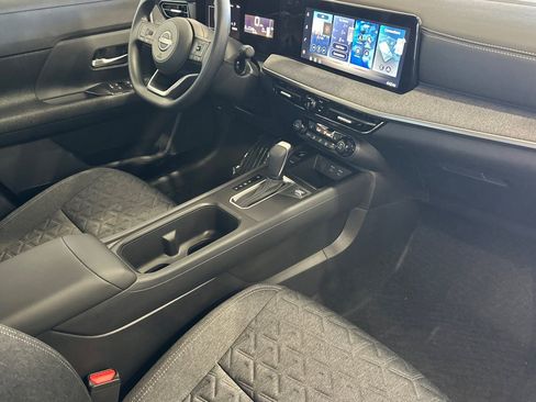 New 2026 Nissan Kicks SV w/ Charging Package FWD image 13