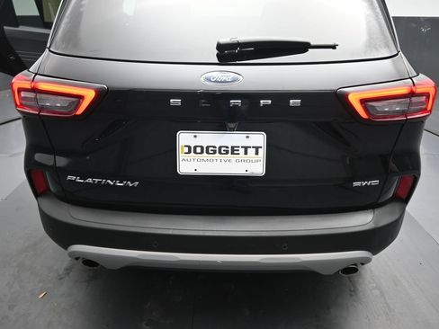 Used 2025 Ford Escape Platinum AWD/4WD image 12