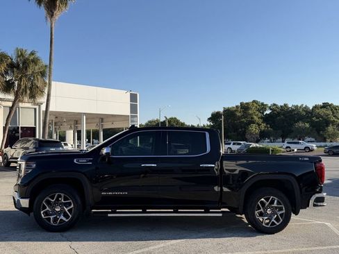 Used 2023 GMC Sierra 1500 SLT w/ SLT Premium Plus Package AWD/4WD image 8