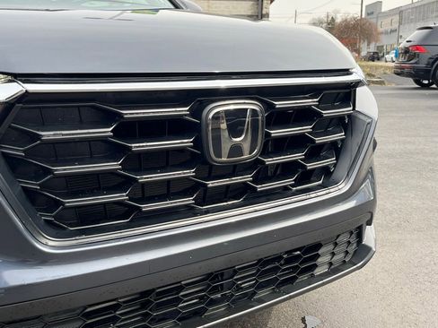 Used 2023 Honda CR-V LX image 18