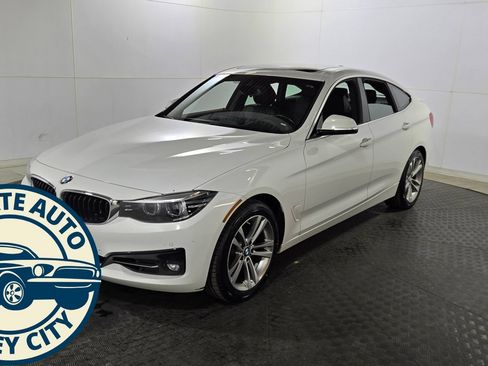 Used 2019 BMW 330i Gran Turismo xDrive w/ Convenience Package AWD/4WD image 10