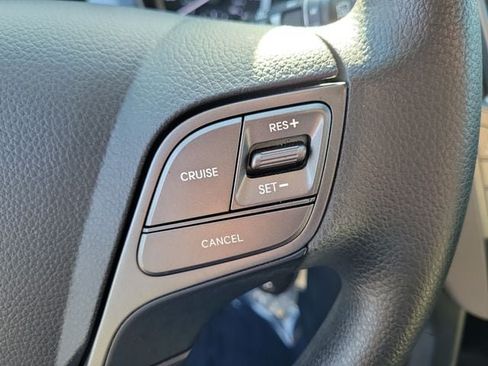 Used 2018 Hyundai Santa Fe SE FWD image 20