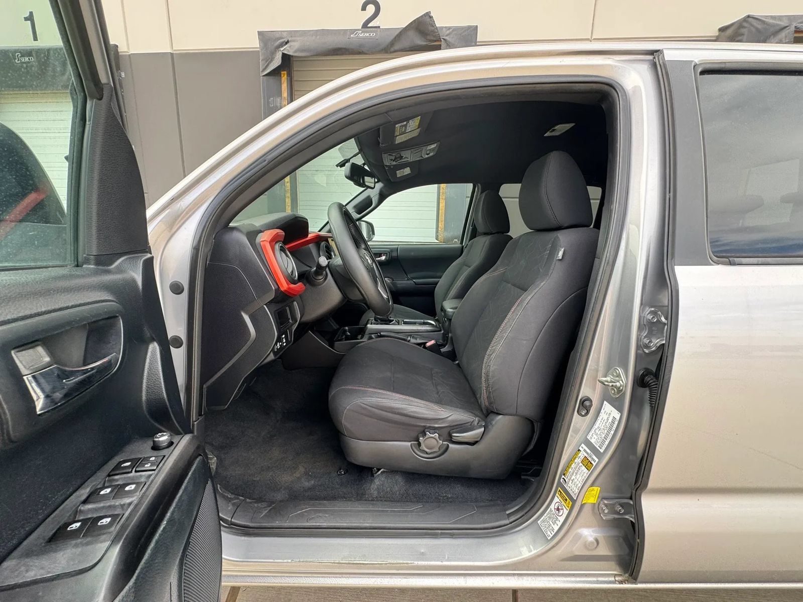 Used 2016 Toyota Tacoma TRD Off-Road w/ Towing Package AWD/4WD image 11