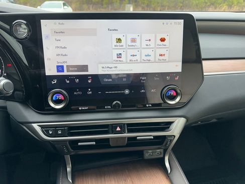 Used 2024 Lexus RX 350 Premium Plus w/ Convenience Package image 6