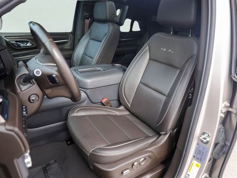 Used 2023 GMC Yukon Denali w/ Denali Reserve Package RWD image 10