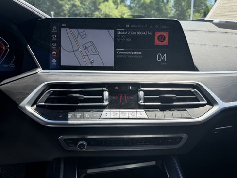 Used 2021 BMW X7 xDrive40i w/ Premium Package AWD/4WD image 14