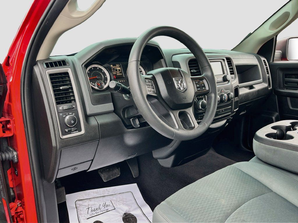 Used 2019 RAM 1500 Express w/ Express Value Package AWD/4WD image 9