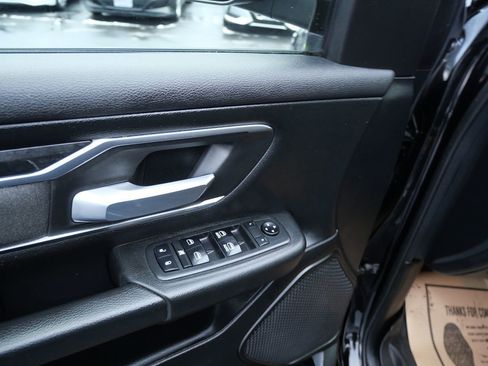 Used 2019 RAM 1500 Big Horn image 17