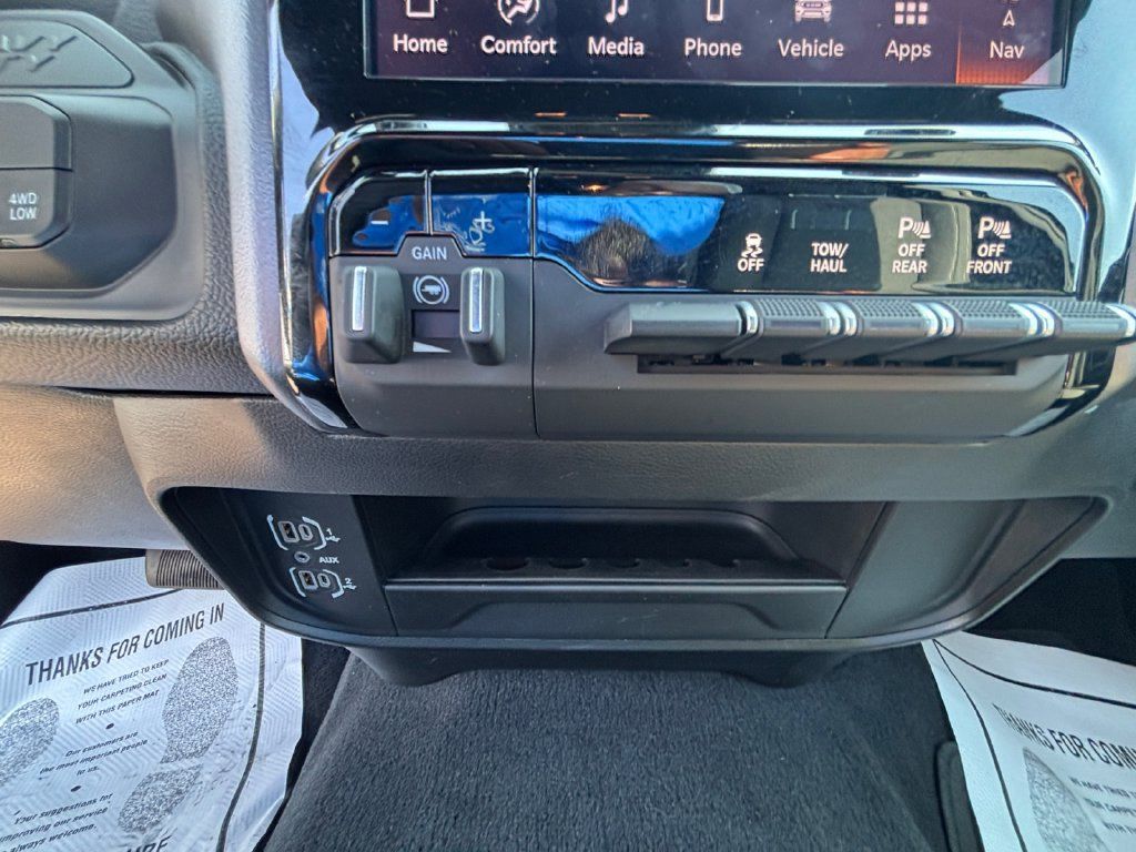 Used 2026 RAM 2500 Big Horn AWD/4WD image 22