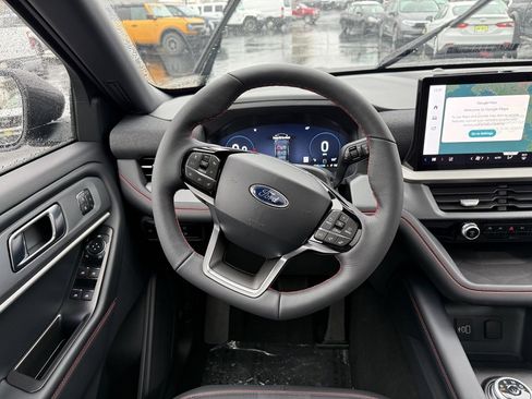 New 2026 Ford Explorer ST-Line w/ ST-Line Street Pack image 23