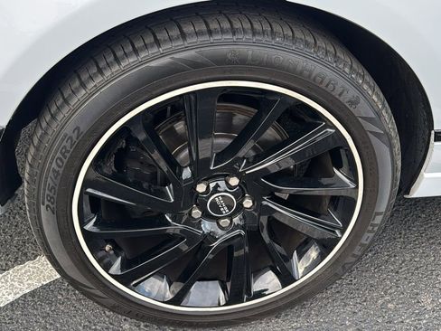 Used 2016 Land Rover Range Rover Supercharged image 16