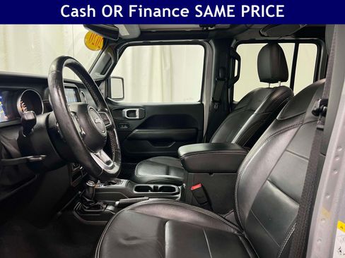 Used 2020 Jeep Wrangler Unlimited Sahara AWD/4WD image 17