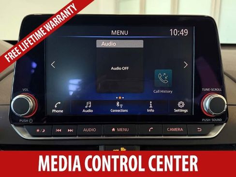 Used 2024 Nissan Altima 2.5 SR FWD image 12