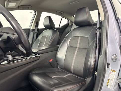 Used 2024 Nissan Altima 2.5 SR FWD image 19