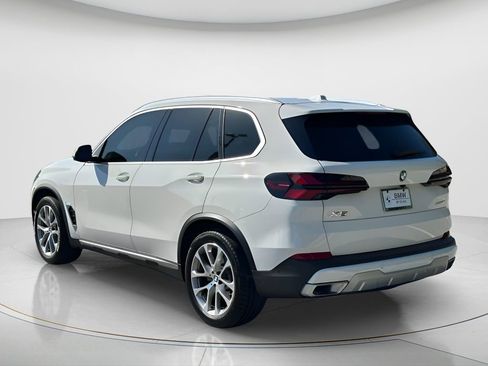 Certified 2024 BMW X5 sDrive40i w/ Premium Package RWD image 8
