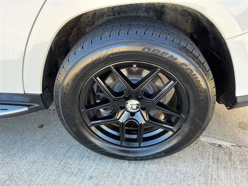 Used 2016 Mercedes-Benz GL 450 4MATIC image 23