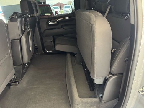 Used 2024 GMC Sierra 1500 Elevation image 13