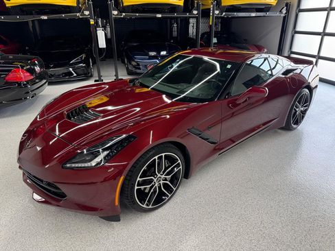 Used 2016 Chevrolet Corvette Stingray Coupe w/ 2LT Preferred Equipment Group RWD image 5