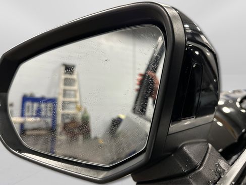 Used 2025 Audi Q3 2.0T Premium image 15