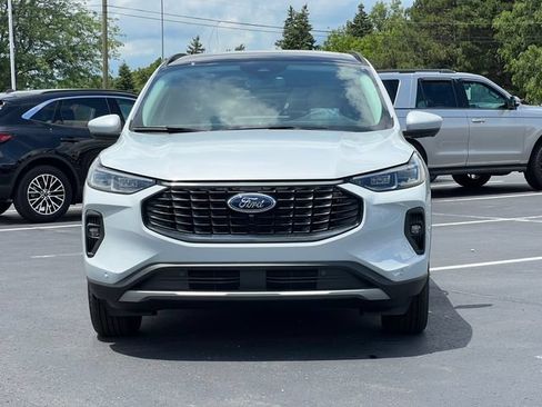 New 2025 Ford Escape SE w/ PHEV Premium Package FWD image 43