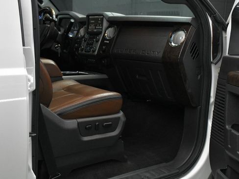 Used 2016 Ford F250 Platinum AWD/4WD image 40