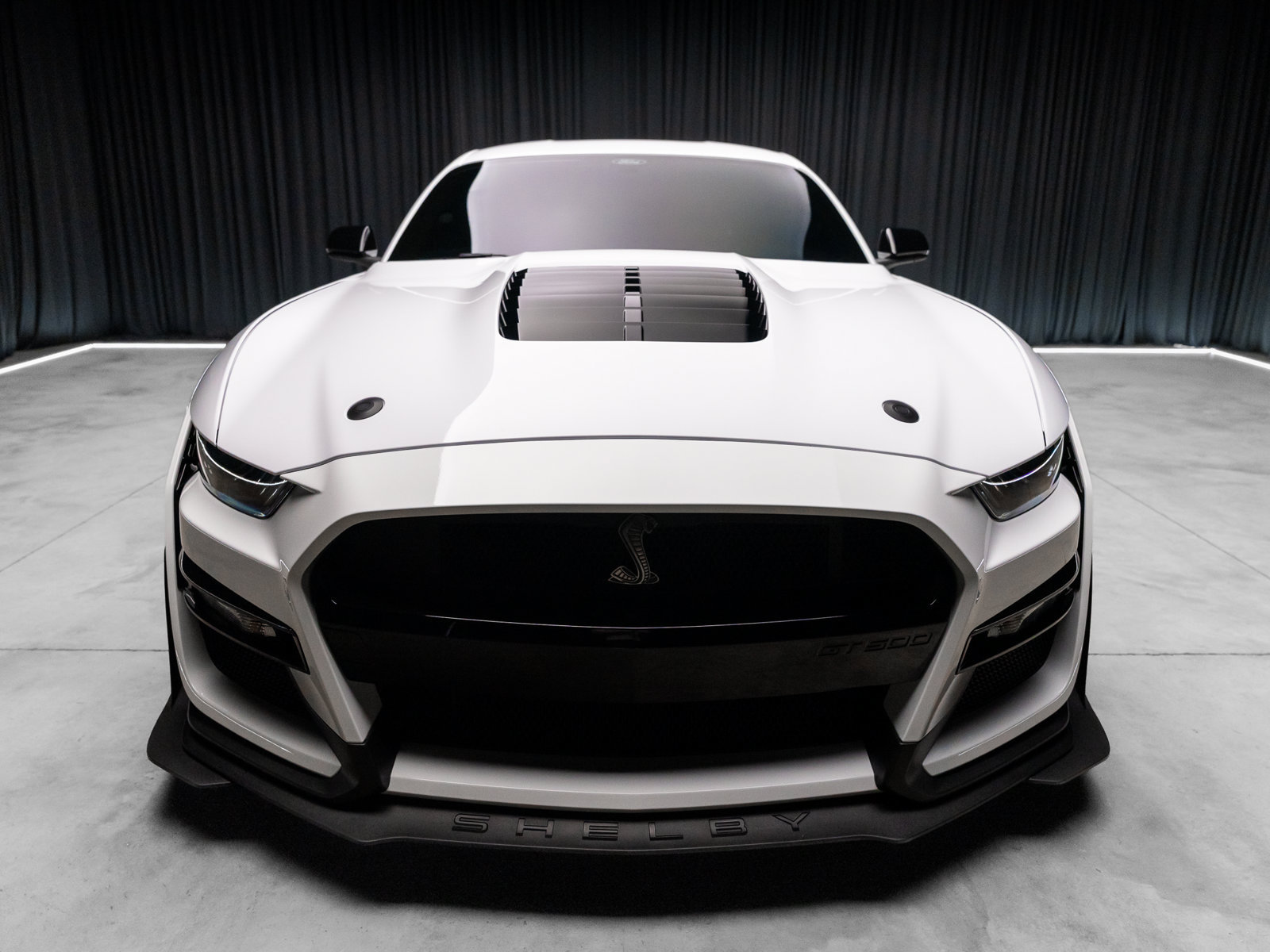 Used 2021 Ford Mustang Shelby GT500 w/ Carbon Fiber Track Pack RWD image 9