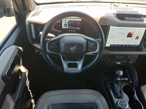 Used 2023 Ford Bronco Wildtrak AWD/4WD image 12