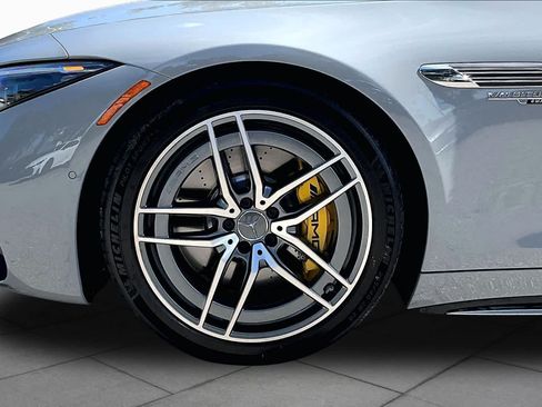 Used 2022 Mercedes-Benz SL 63 AMG 4MATIC image 11